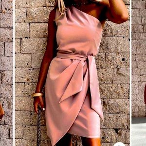 Brand new! Great for a Wedding